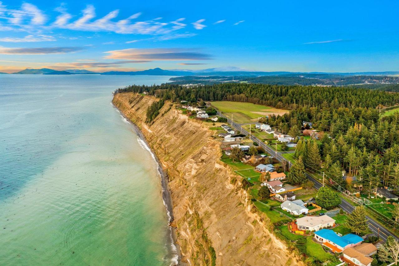 @ Marbella Lane - Wave House, Your Oceanfront Retreat! Oak Harbor Exterior foto
