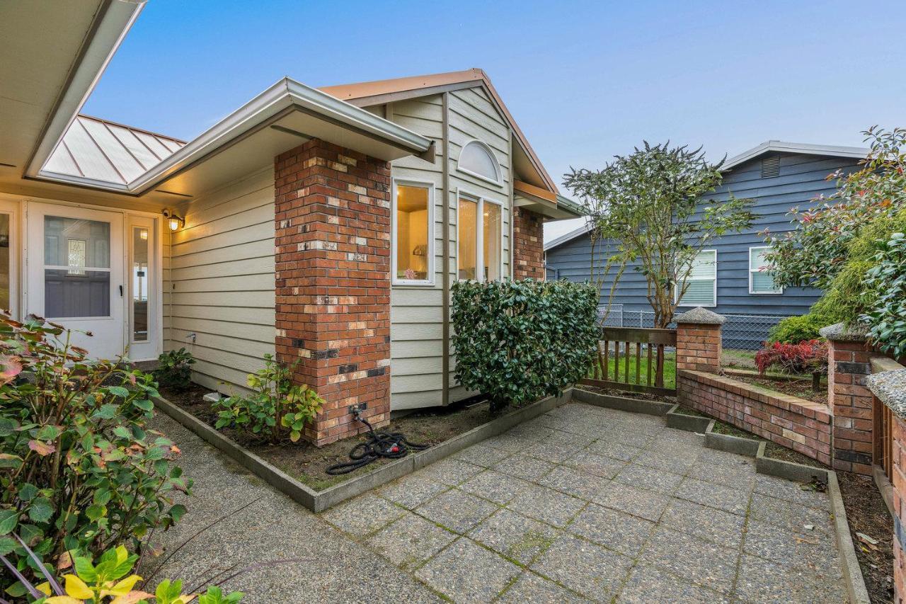 @ Marbella Lane - Wave House, Your Oceanfront Retreat! Oak Harbor Exterior foto